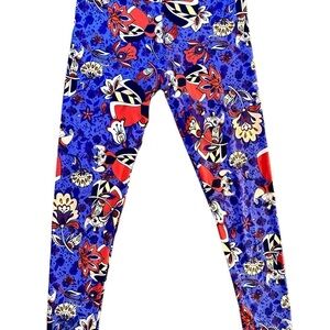 Lularoe Disney Queen of hearts! bright buttery soft leggings
